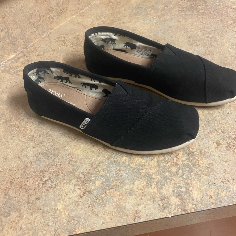 TOMS